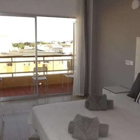 Carlos I Ξενοδοχείο 2*